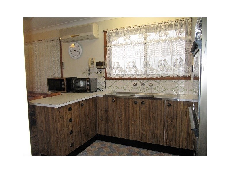 46 TENTH AVENUE, Budgewoi NSW 2262