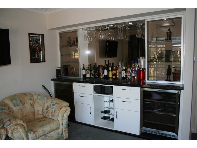 8 Swan Bank Road, Maylands WA 6051