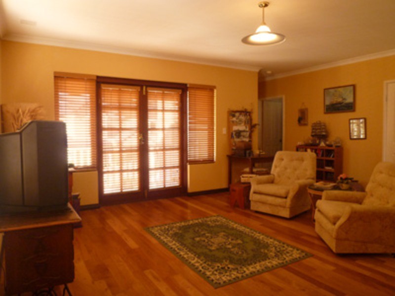 32 Burns Street, North Fremantle WA 6159