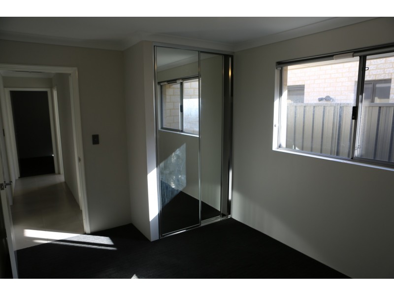 1 Donatti Retreat, Caversham WA 6055