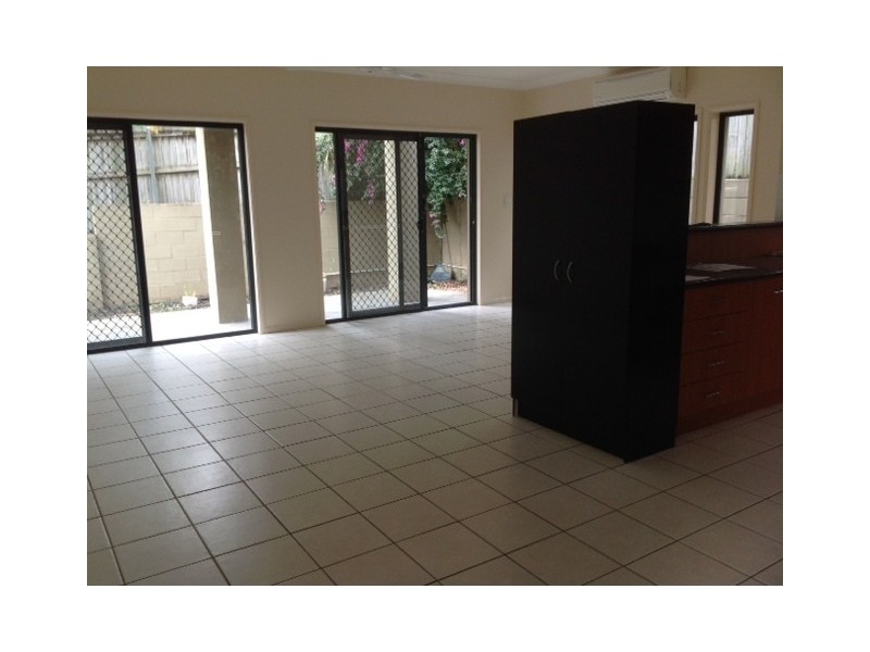 4/28 Blake Street, Southport QLD 4215