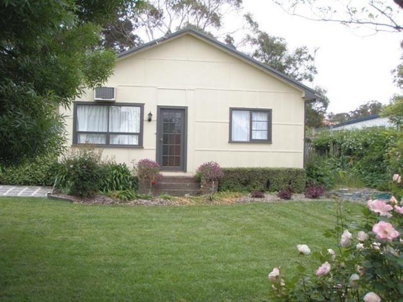 34 Old Hume Hwy, Braemar NSW 2575