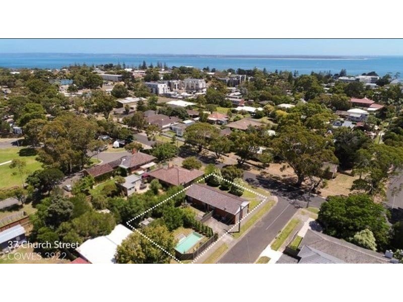 37 Church Street, Cowes VIC 3922