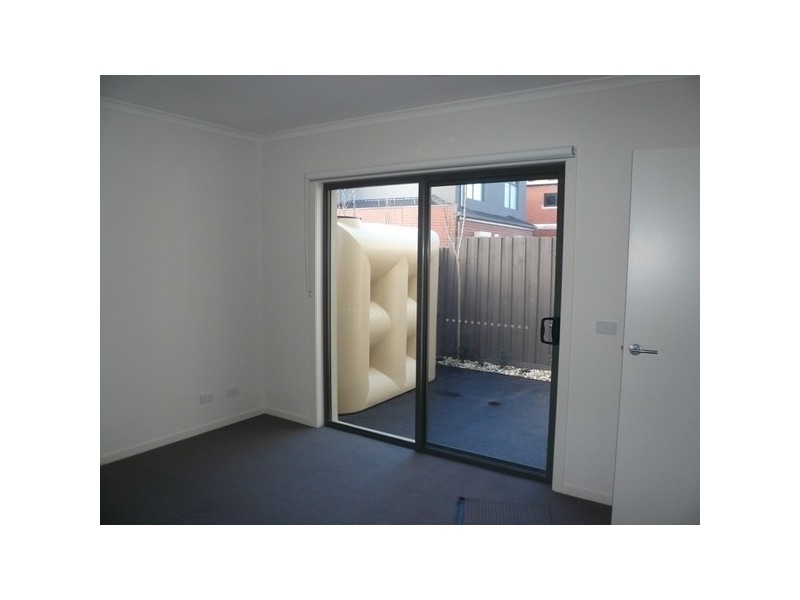 3/40 Hobbs Street, Seddon VIC 3011