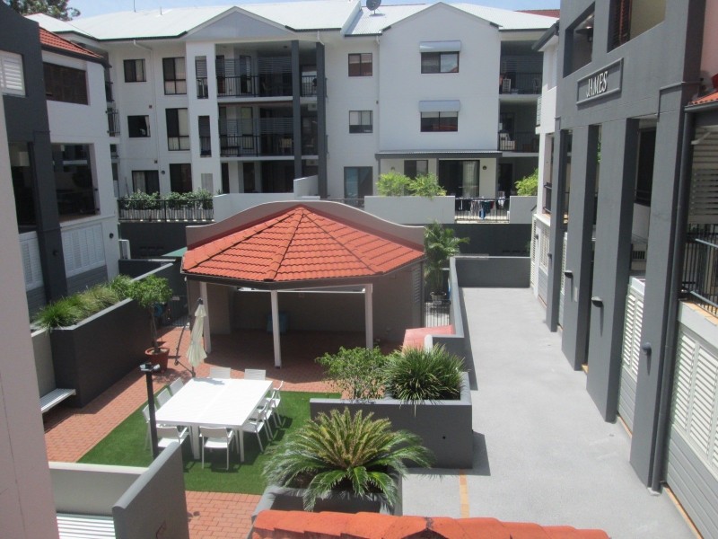 7/120 Sydney Street, New Farm QLD 4005