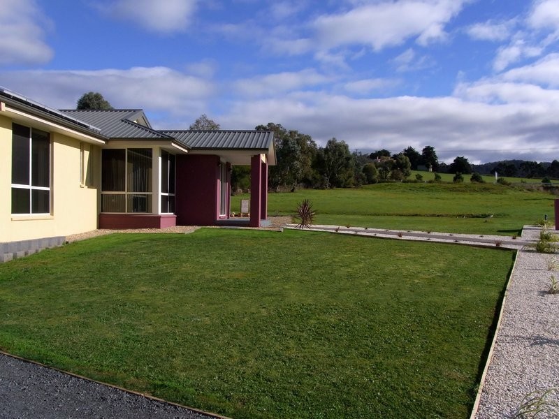 9 Glory Place, Kingston TAS 7050