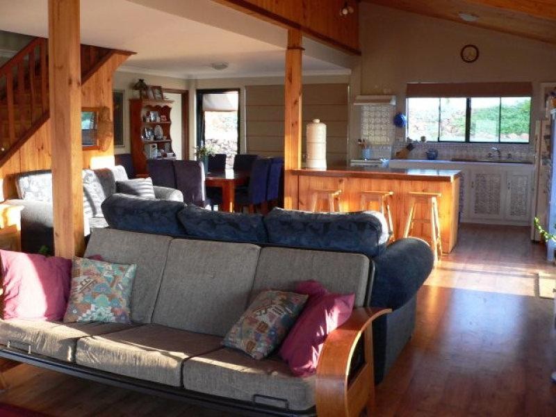 8 Orchard Place, Myalup WA 6220