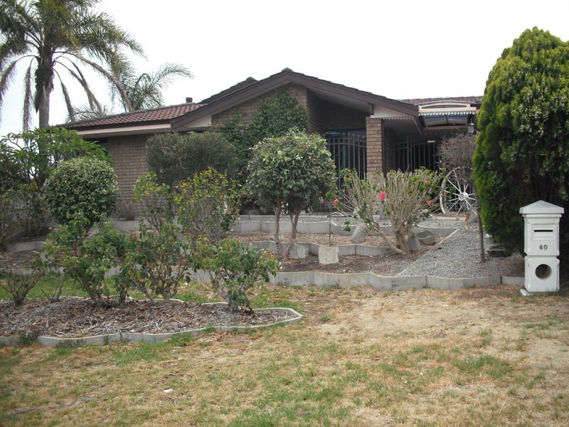 40 Luckhurst Drive, Mandurah WA 6210