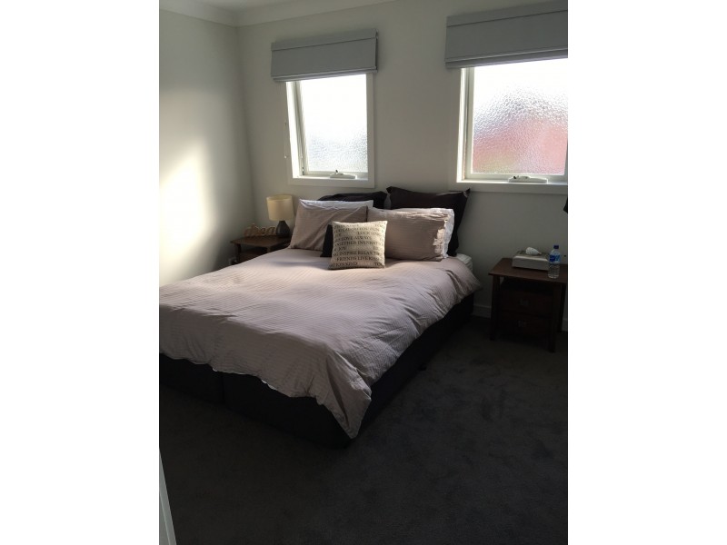 3/14 Almond Avenue, Brooklyn VIC 3012