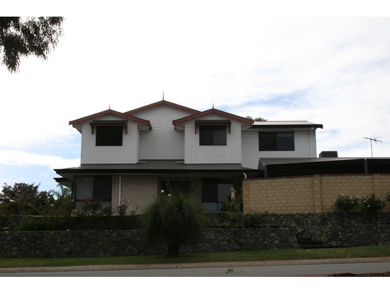 25 Marchant Drive, Bibra Lake WA 6163