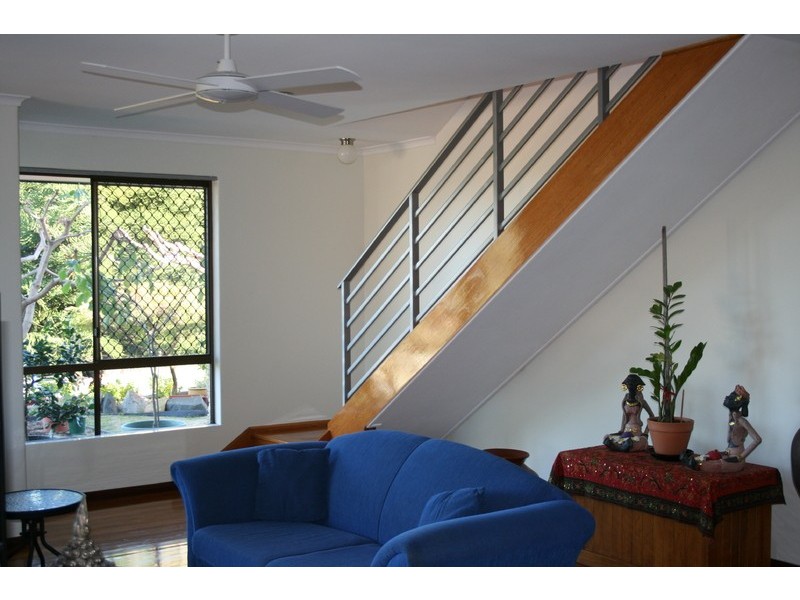 25 Marchant Drive, Bibra Lake WA 6163