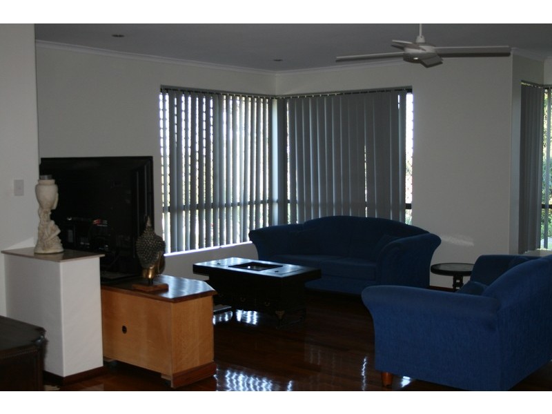 25 Marchant Drive, Bibra Lake WA 6163