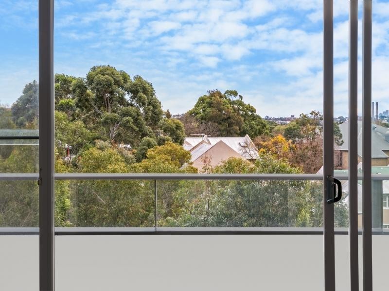 4304/6 Alexandra Drive, Camperdown NSW 2050