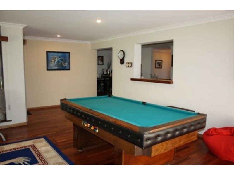 8 Ninda St, Coodanup WA 6210