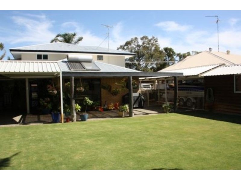 8 Ninda St, Coodanup WA 6210