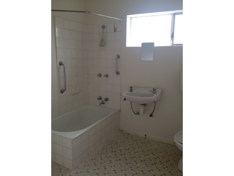 1/4 Beaumont Parade, West Footscray VIC 3012