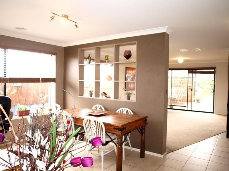 37 CARLYON CLOSE, Melton West VIC 3337