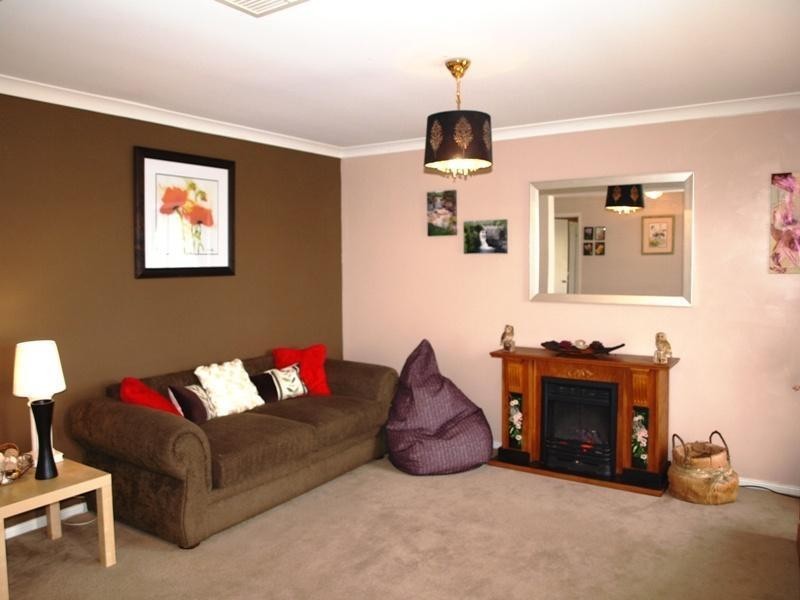 37 CARLYON CLOSE, Melton West VIC 3337