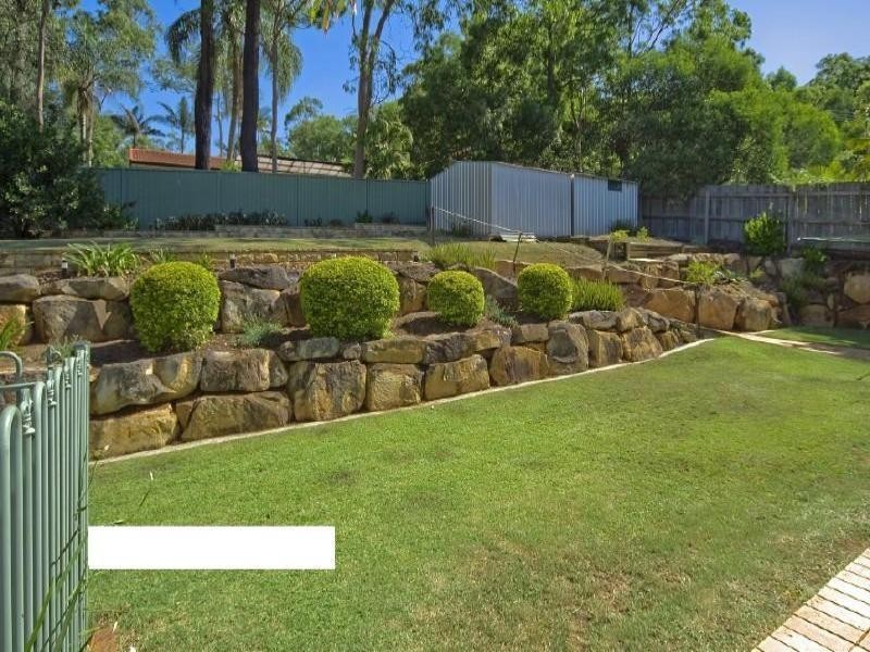 75 Mallee Drive, Tanah Merah QLD 4128