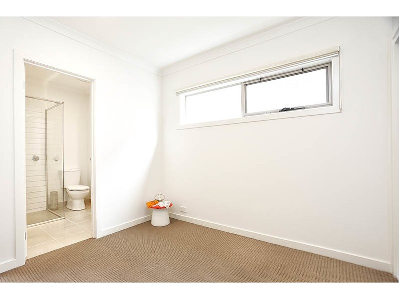 24 Cascade Terrace, Craigieburn VIC 3064