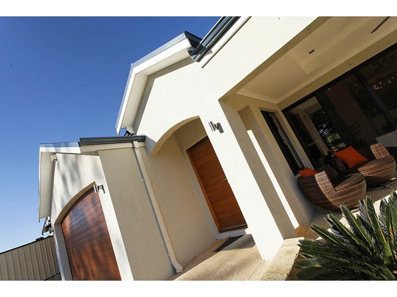 22 Nullewa Parkway, Lakelands WA 6180