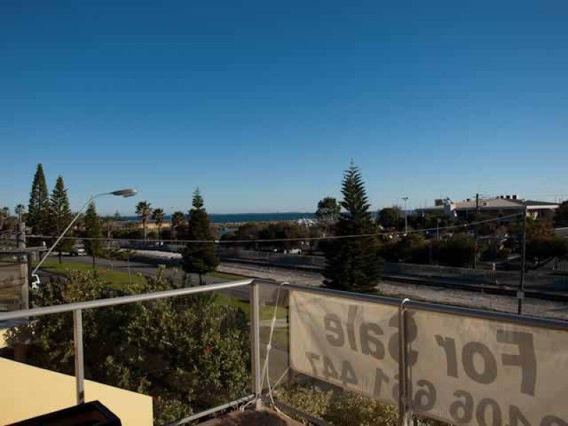 134A Marine Terrace, South Fremantle WA 6162