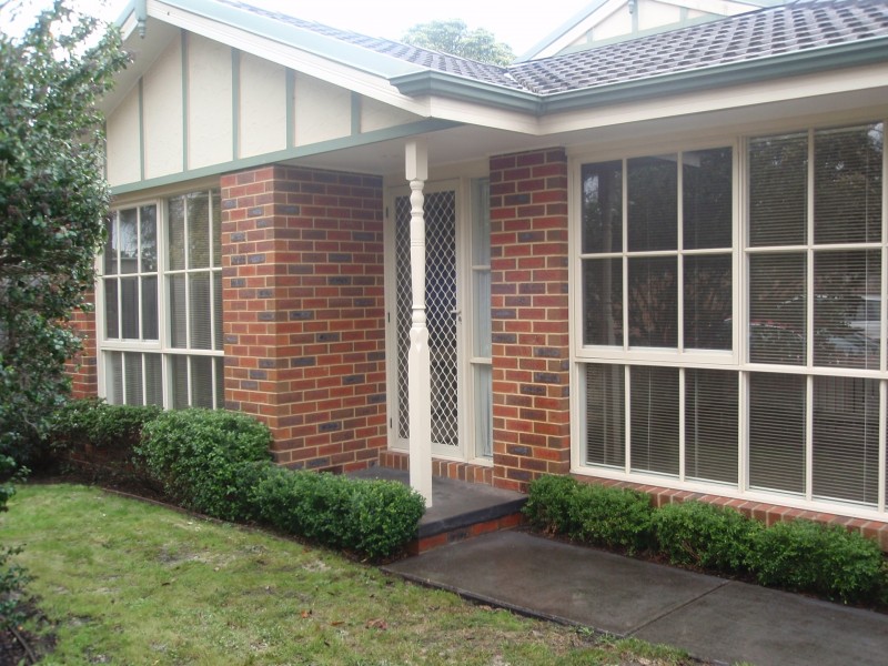 13 Renfrew Street, Blackburn North VIC 3130