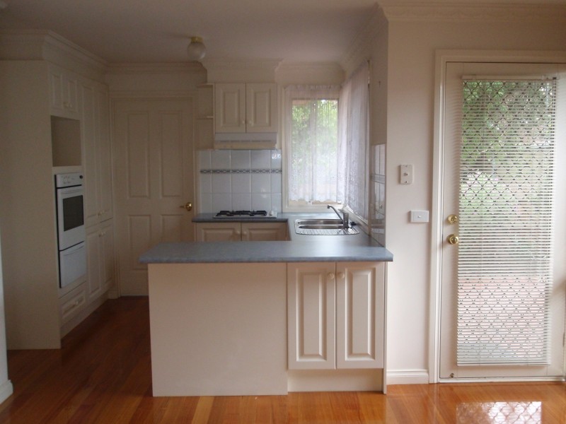 13 Renfrew Street, Blackburn North VIC 3130