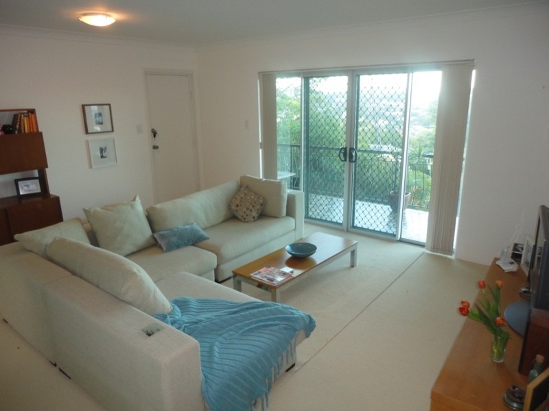 9/33 Curd Street, Greenslopes QLD 4120