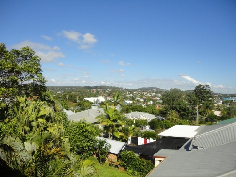 9/33 Curd Street, Greenslopes QLD 4120