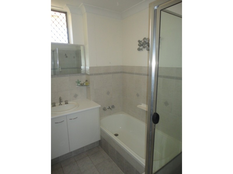 9/33 Curd Street, Greenslopes QLD 4120