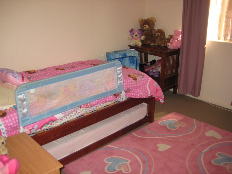 12 Cobham Way, Camillo WA 6111