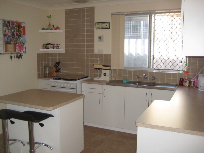 12 Cobham Way, Camillo WA 6111