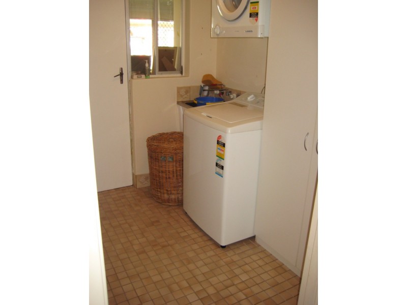 12 Cobham Way, Camillo WA 6111