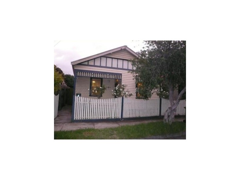 4 Deakin Street, Yarraville VIC 3013