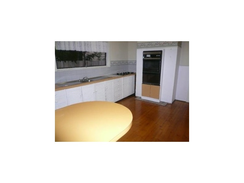 4 Deakin Street, Yarraville VIC 3013