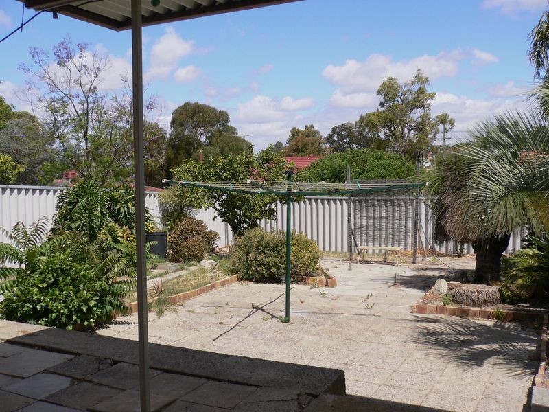 23 Caliban Way, Coolbellup WA 6163