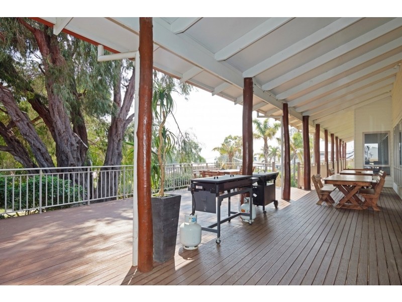 1 Summer Drive, Dawesville WA 6211