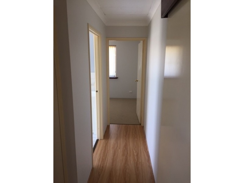 77B Welwyn Avenue, Salter Point WA 6152