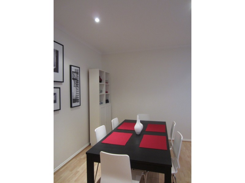 1 Lincoln Mews, Kensington VIC 3031