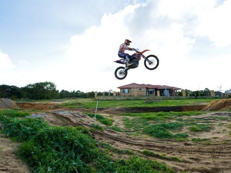 18 Blackbutt Grove, Gabbadah WA 6041