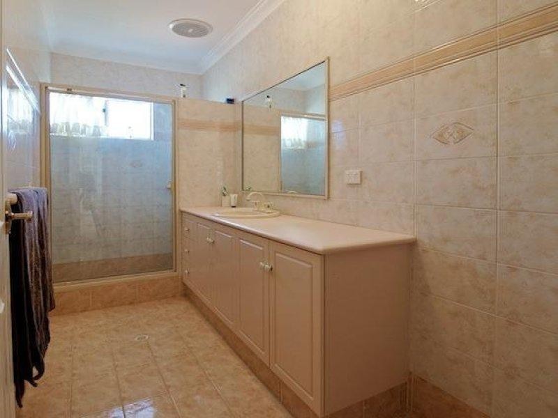 18 Blackbutt Grove, Gabbadah WA 6041