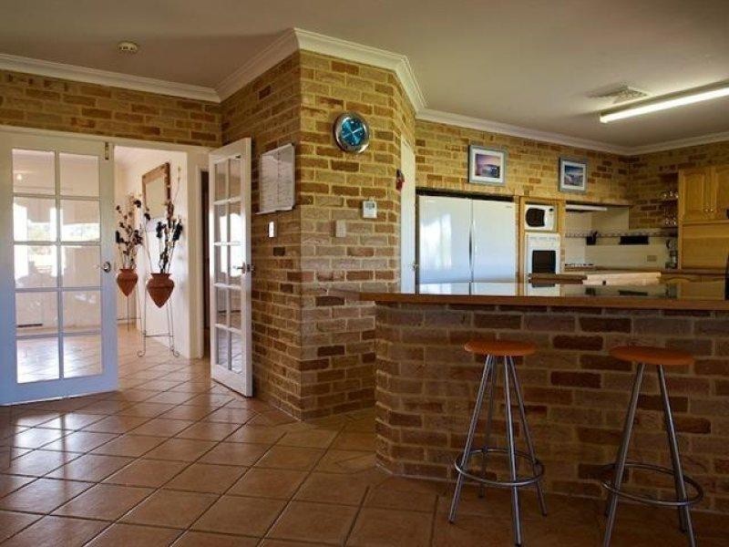 18 Blackbutt Grove, Gabbadah WA 6041