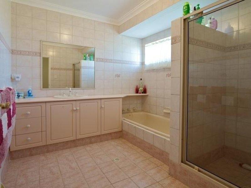 18 Blackbutt Grove, Gabbadah WA 6041