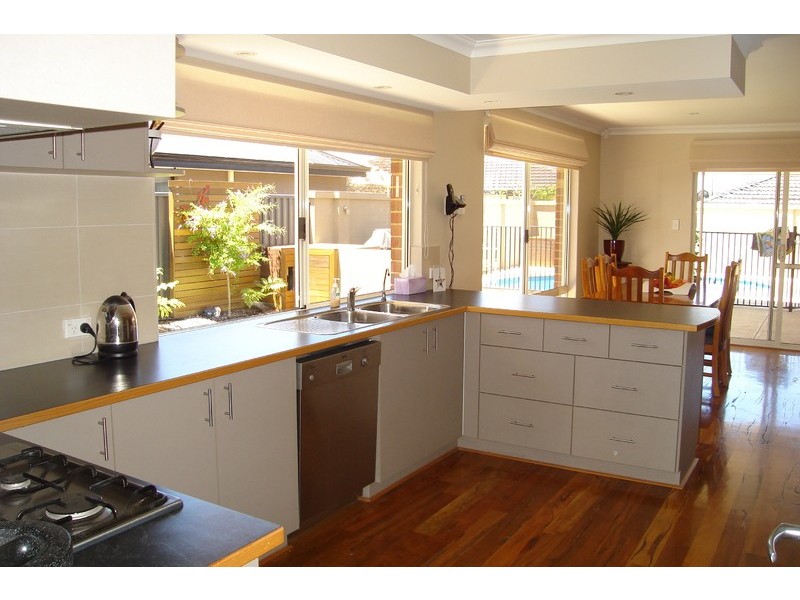 4 Keilor Lane, Aveley WA 6069