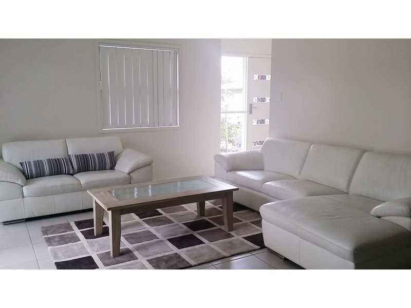 28 Careel Close, Helensvale QLD 4212