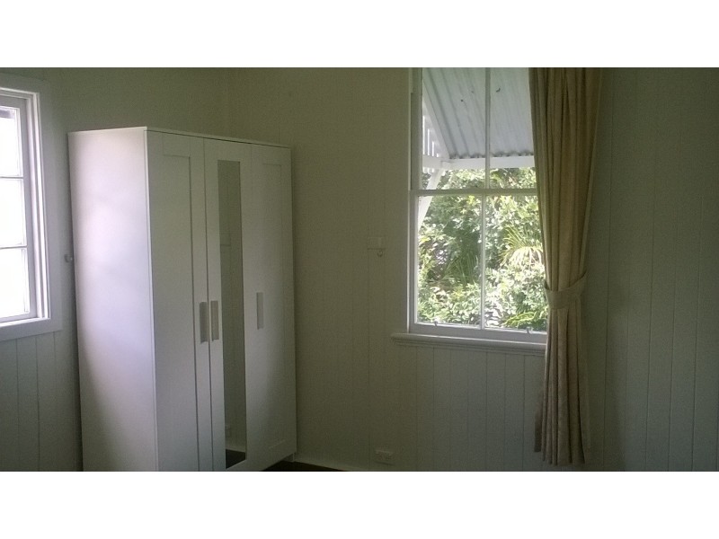 68 Lindsay Street, Hawthorne QLD 4171