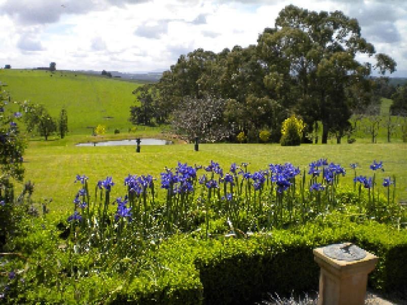 1105 Jacksons Track, Jindivick VIC 3818
