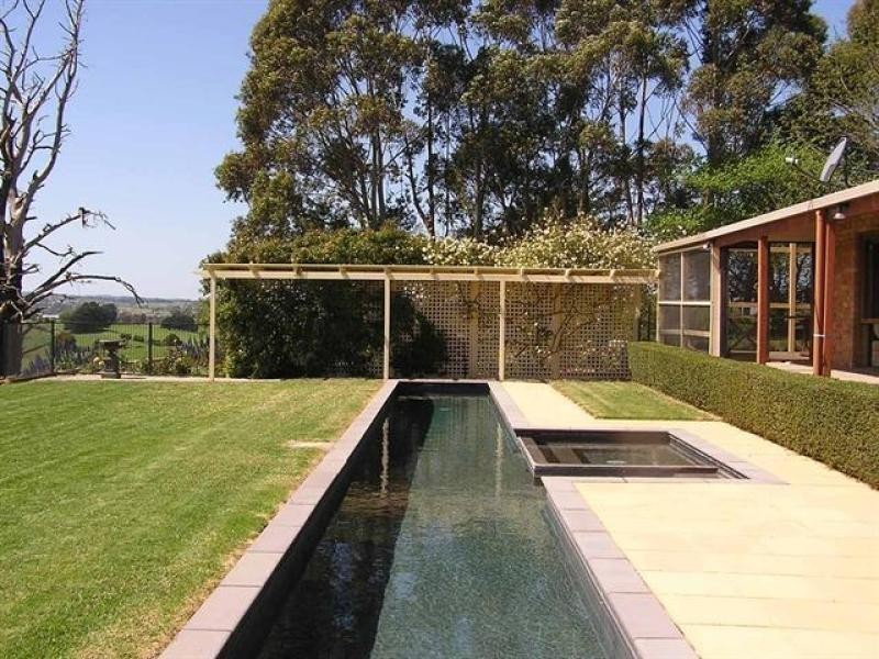 1105 Jacksons Track, Jindivick VIC 3818