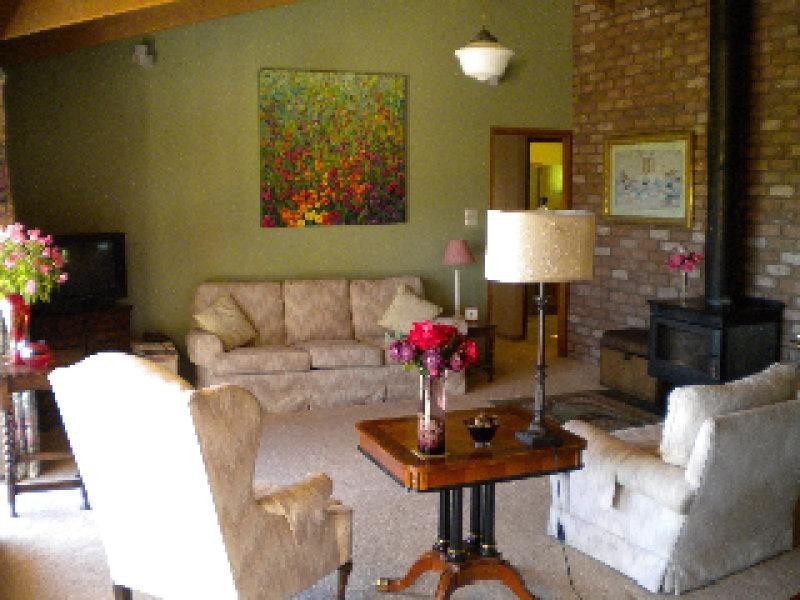 1105 Jacksons Track, Jindivick VIC 3818